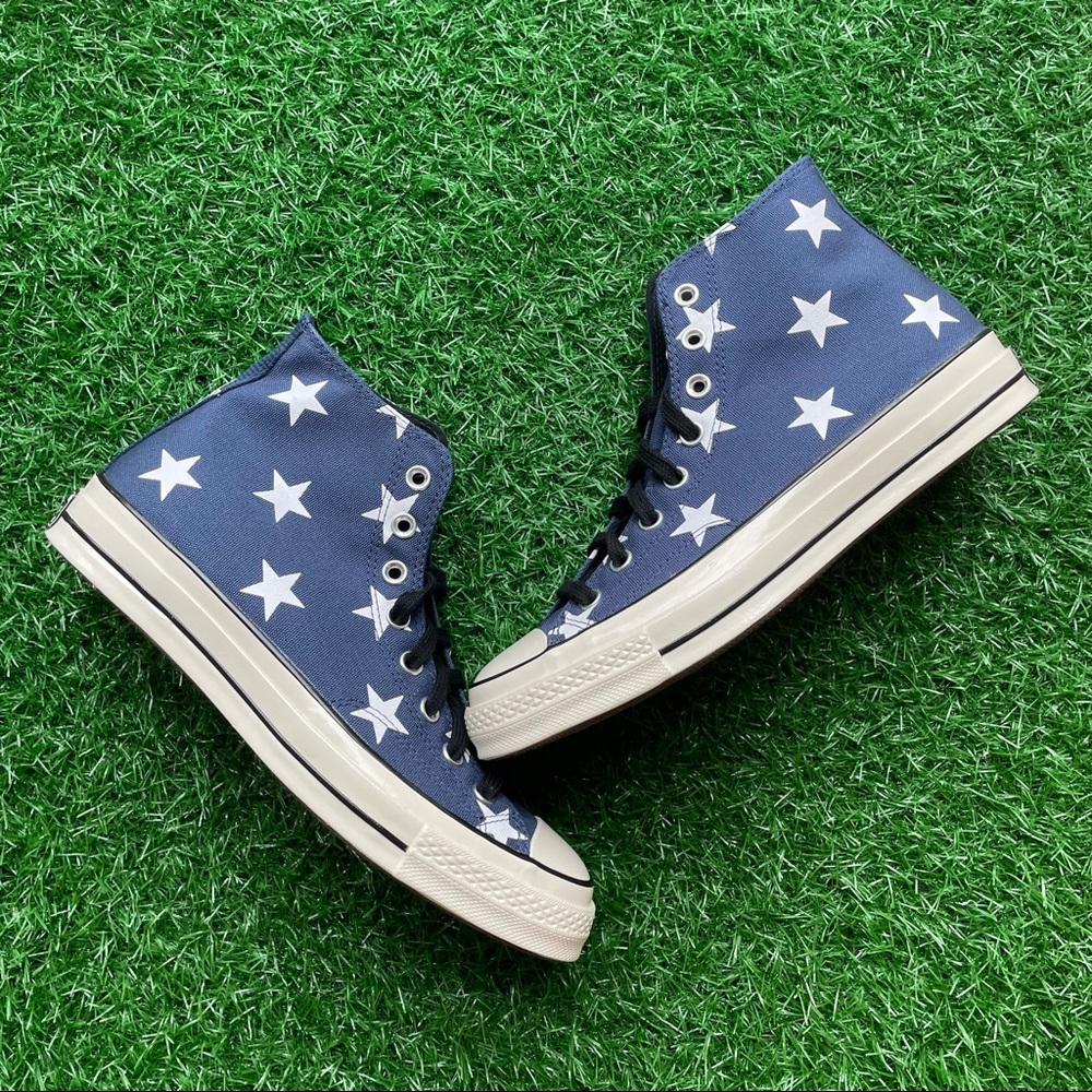 Converse All Star Chuck Taylor Chuck 70 Hi Stars - Picture 3 of 5
